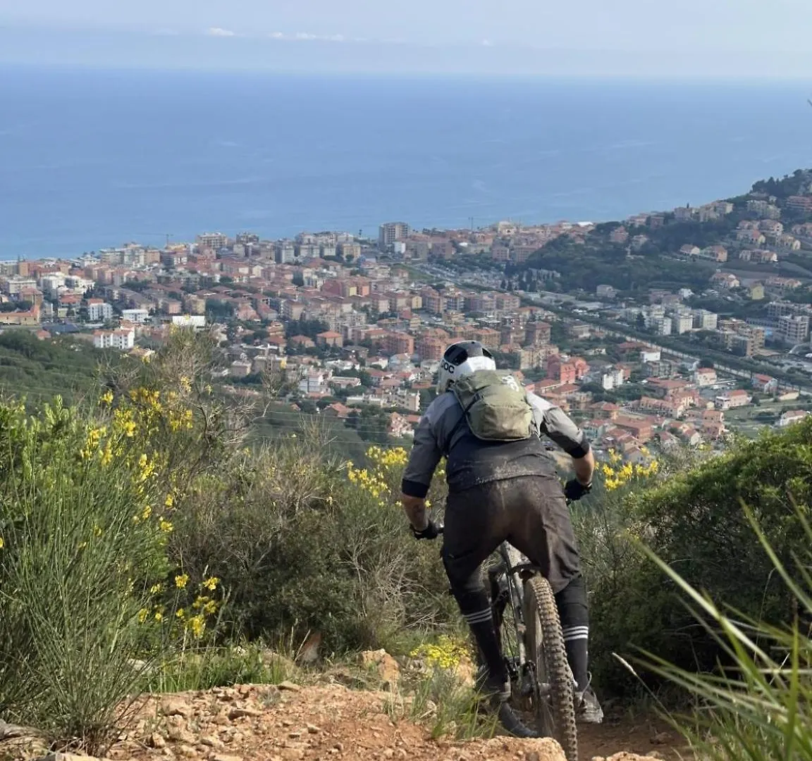 Residence Oleandro Pietra Ligure