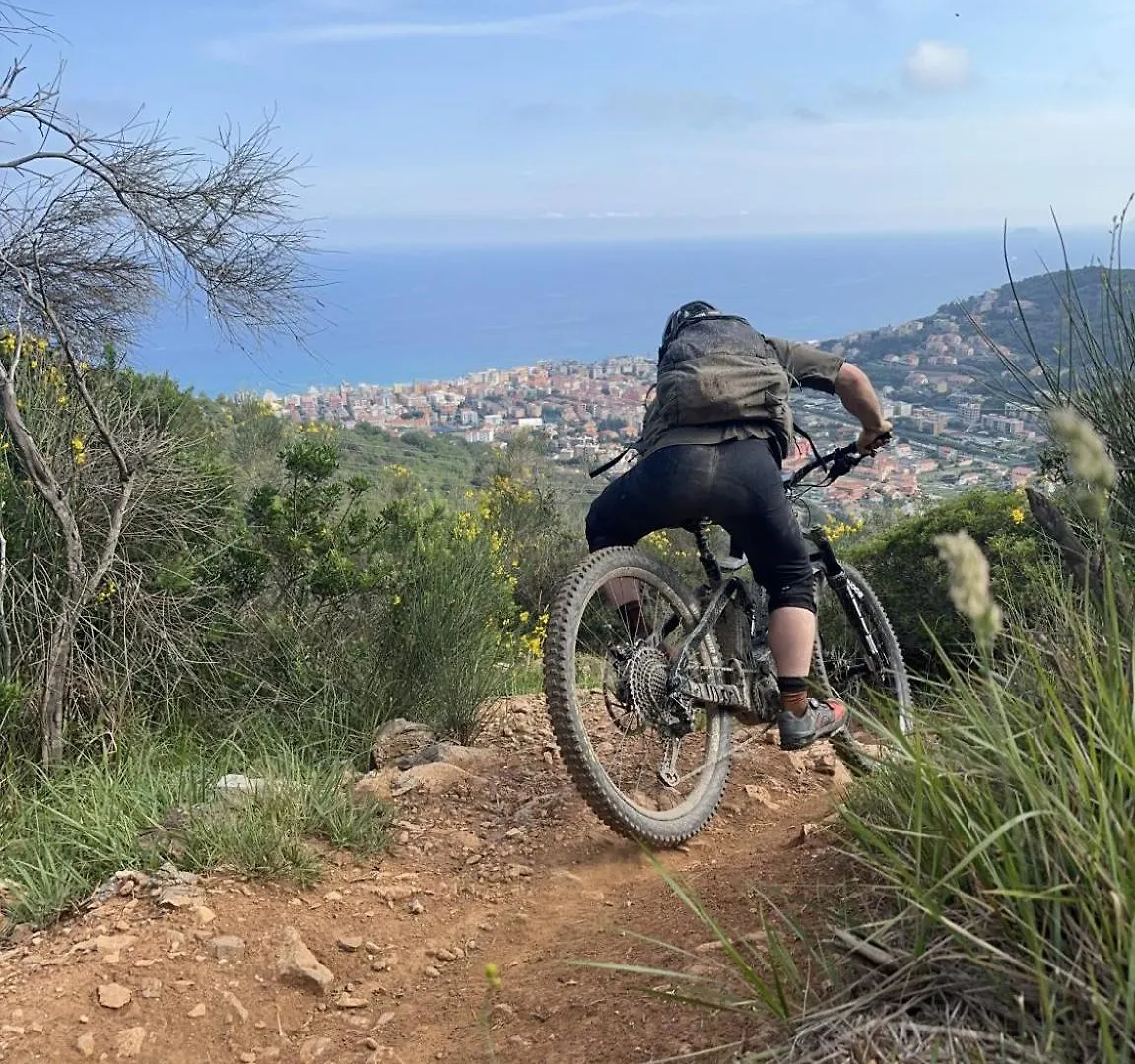 Residence Oleandro Pietra Ligure 3*,