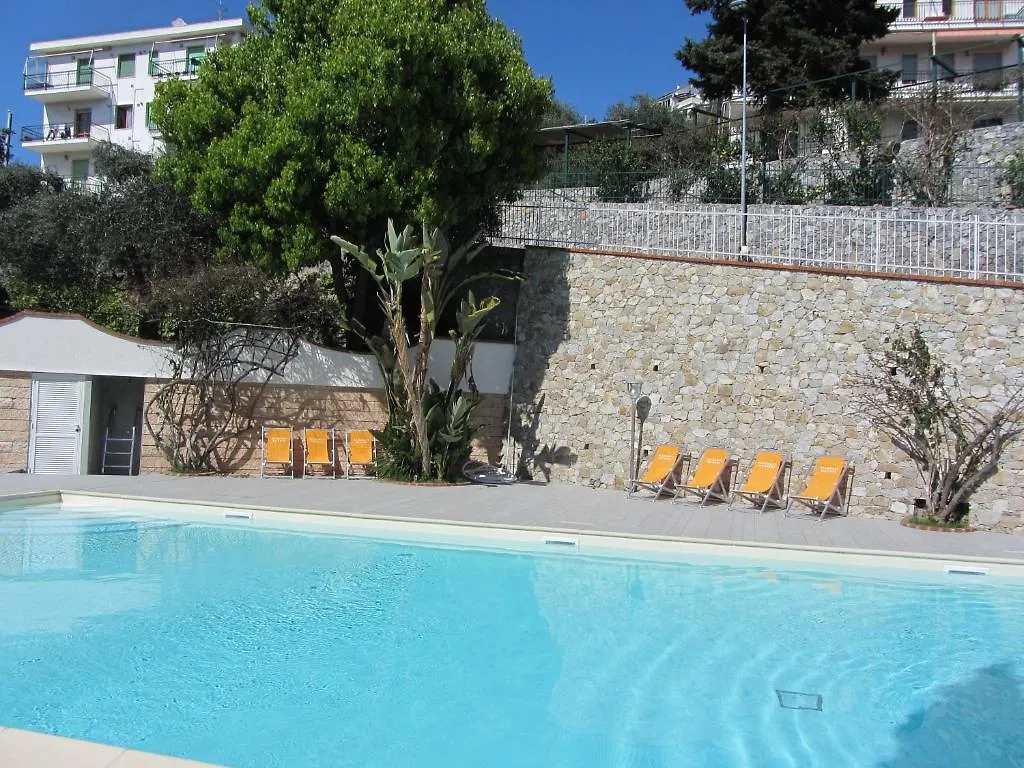 Residence Oleandro Pietra Ligure 3*,  Olaszország