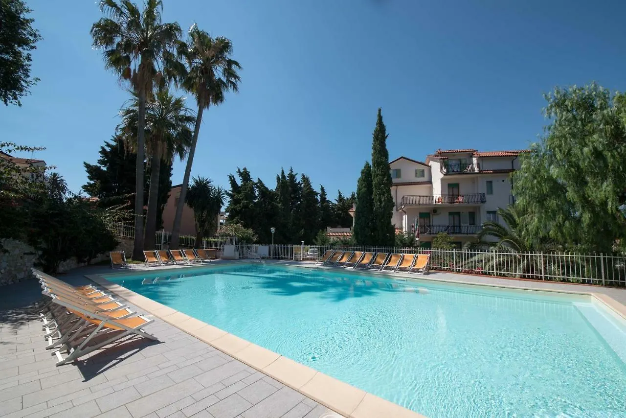 Residence Oleandro Pietra Ligure 3*,