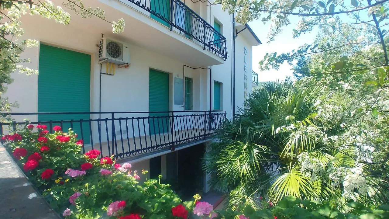 Residence Oleandro Pietra Ligure 3*,  Italy